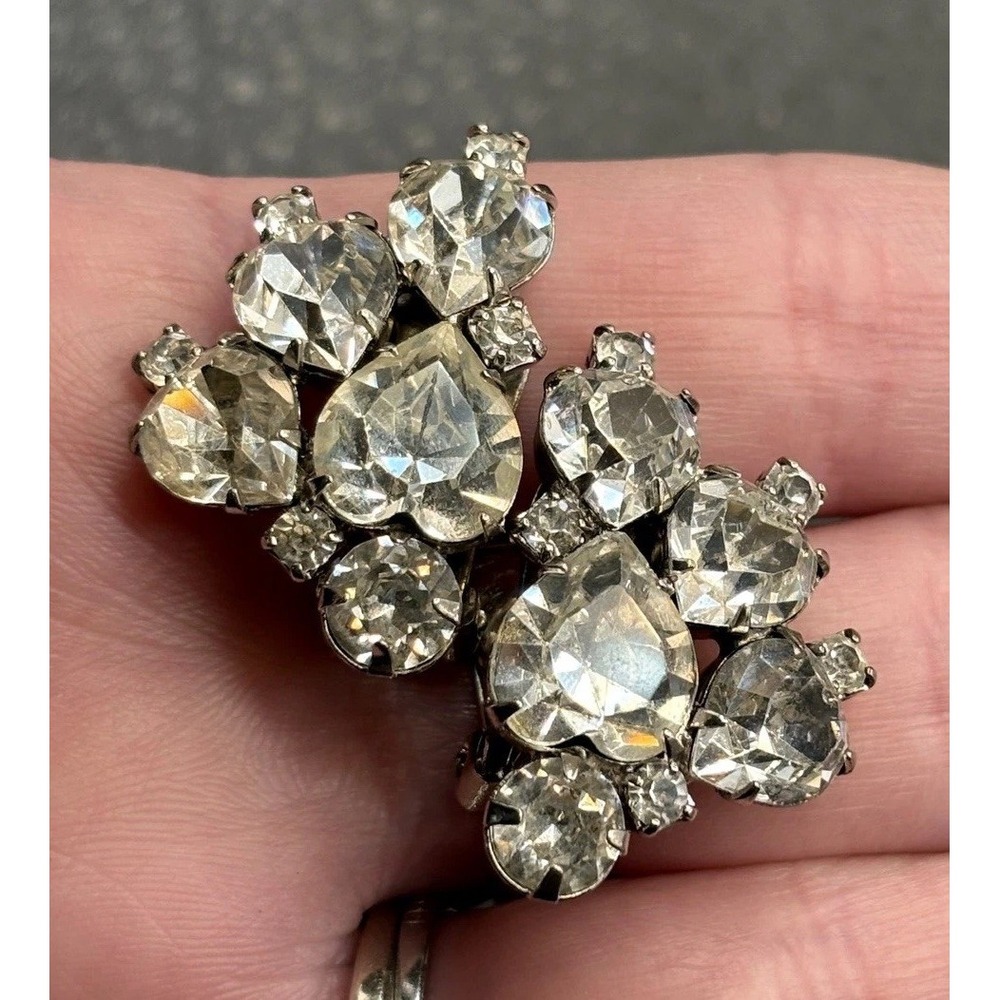 VTG Weiss Heart Shaped Rhinestone Clip On Cluster Earrings Crystal Silver Tone